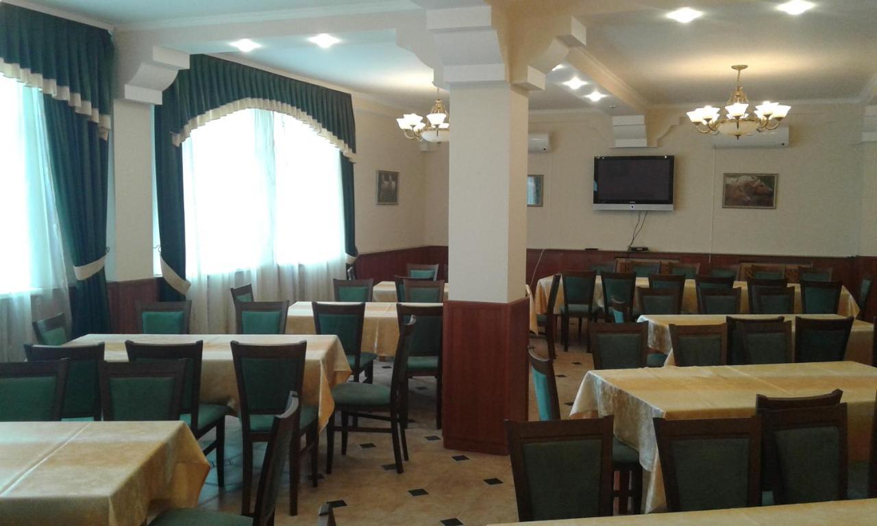 Vershnyk Čerkasy Esterno foto