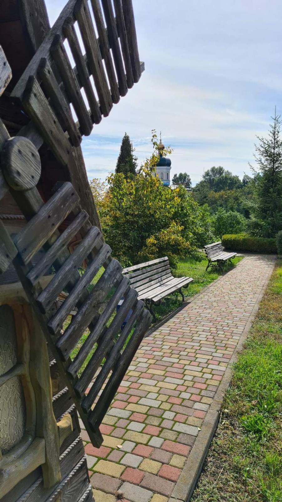 Vershnyk Čerkasy Esterno foto
