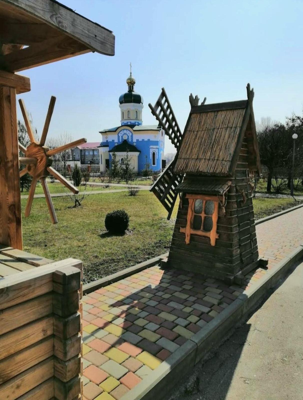 Vershnyk Čerkasy Esterno foto