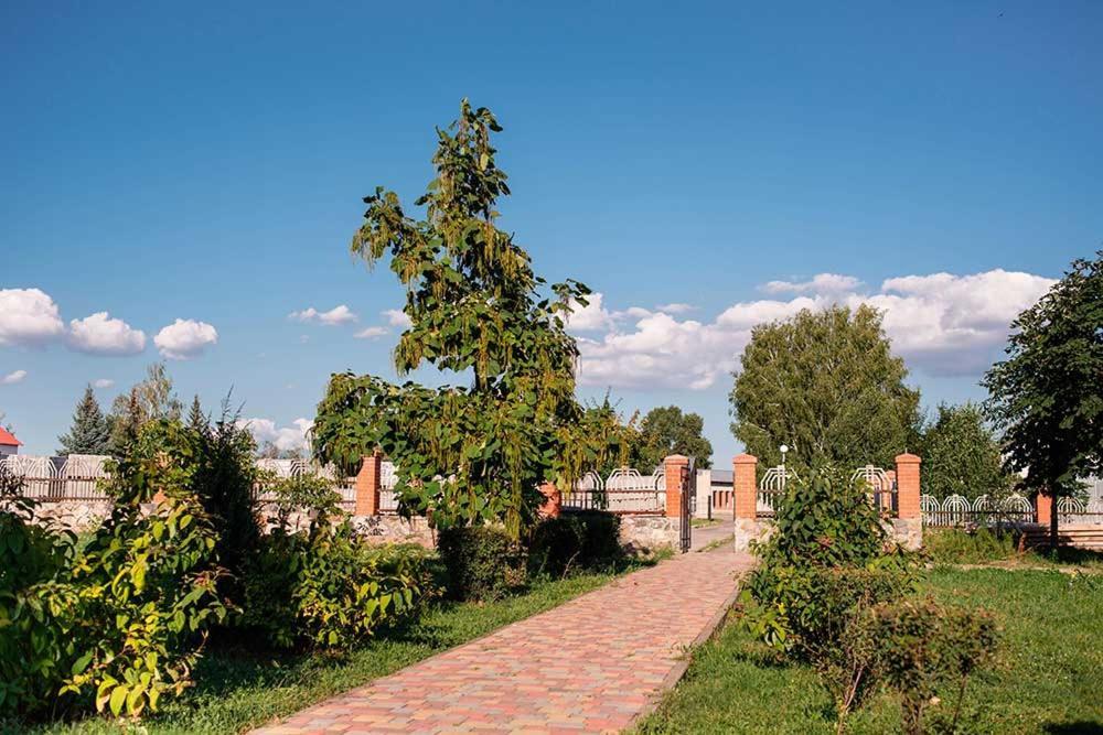 Vershnyk Čerkasy Esterno foto