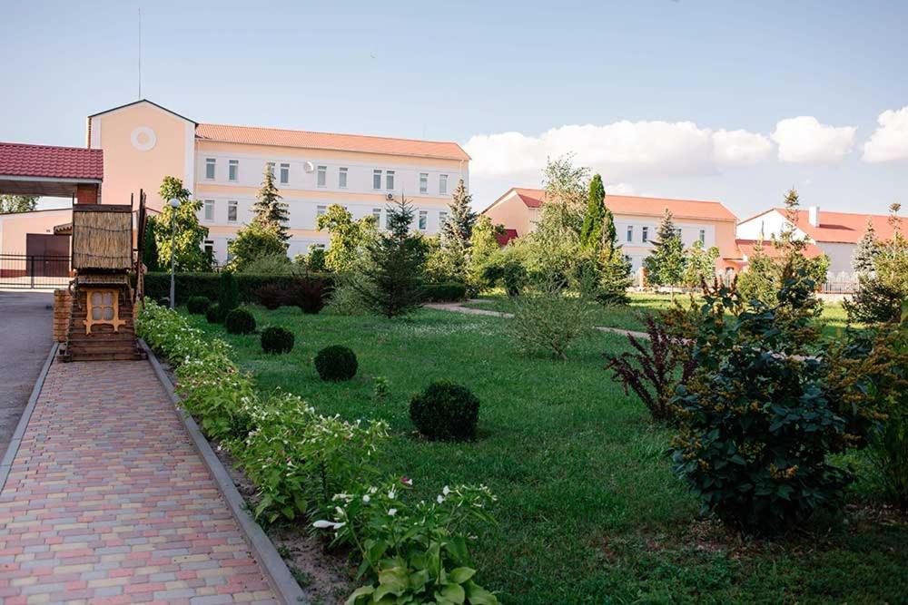 Vershnyk Čerkasy Esterno foto