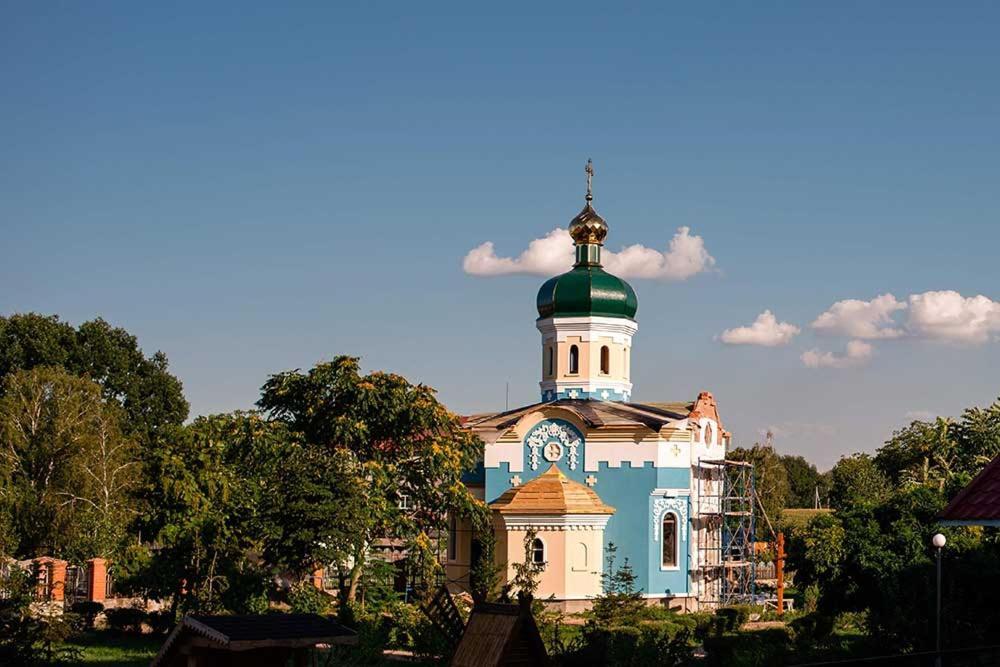 Vershnyk Čerkasy Esterno foto