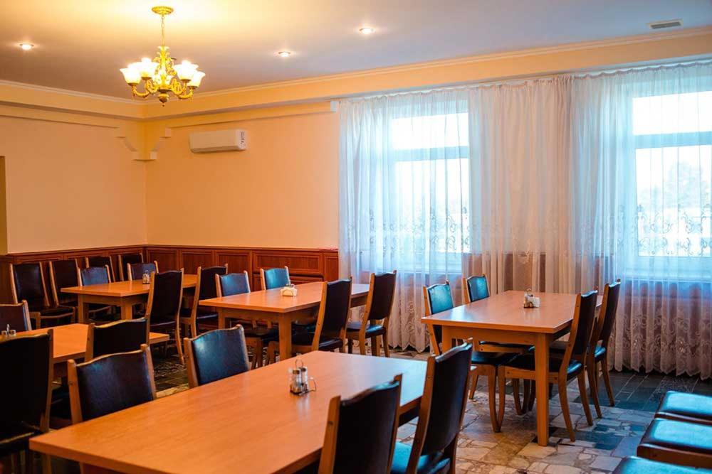 Vershnyk Čerkasy Esterno foto